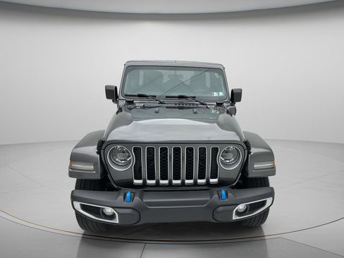Used 2023 Jeep Wrangler Unlimited Sahara w/ Cold Weather Group AWD/4WD image 2