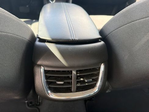 Used 2024 Chevrolet Malibu LT FWD image 12