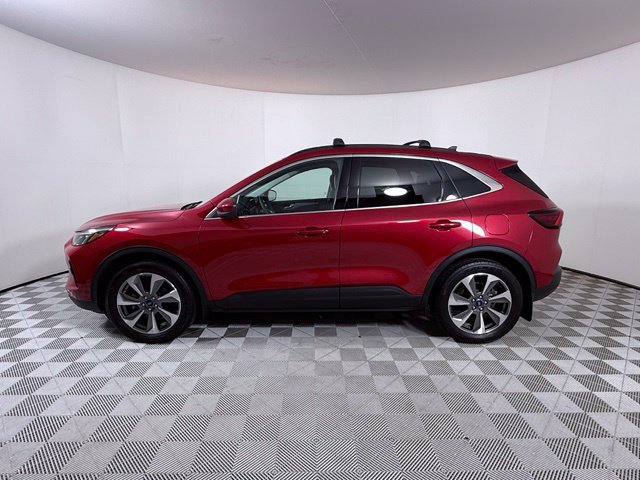 Used 2023 Ford Escape Platinum AWD/4WD image 4