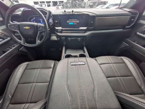 Used 2024 Chevrolet Silverado 2500 High Country w/ Technology Package AWD/4WD image 19