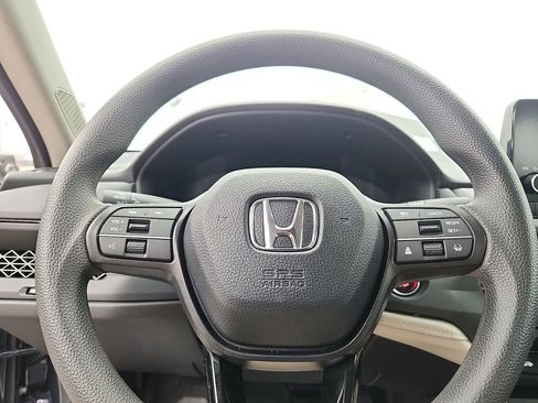 Certified 2025 Honda Accord SE image 12