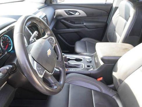 Used 2018 Chevrolet Traverse LT FWD image 21