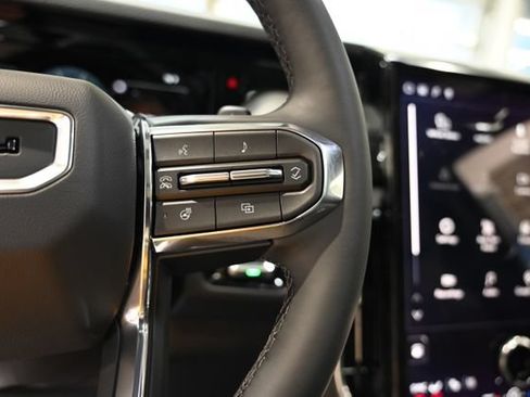 New 2026 GMC Yukon XL Denali w/ Sun & Power Step Package AWD/4WD image 27