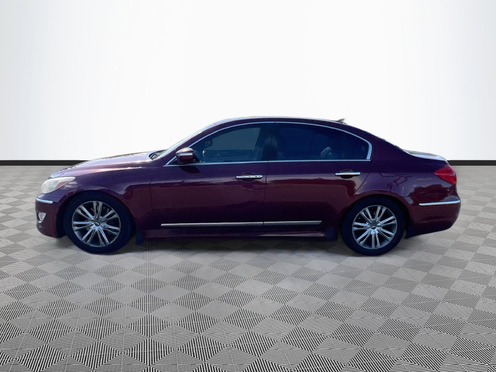 Used 2012 Hyundai Genesis 4.6 RWD image 4