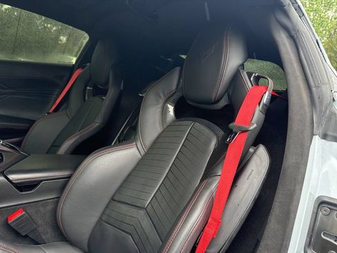 Used 2023 Chevrolet Corvette Z06 w/ Z07 Performance Package RWD image 14