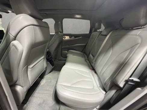 Used 2023 Lincoln Nautilus Reserve w/ Equipment Group 202A image 20