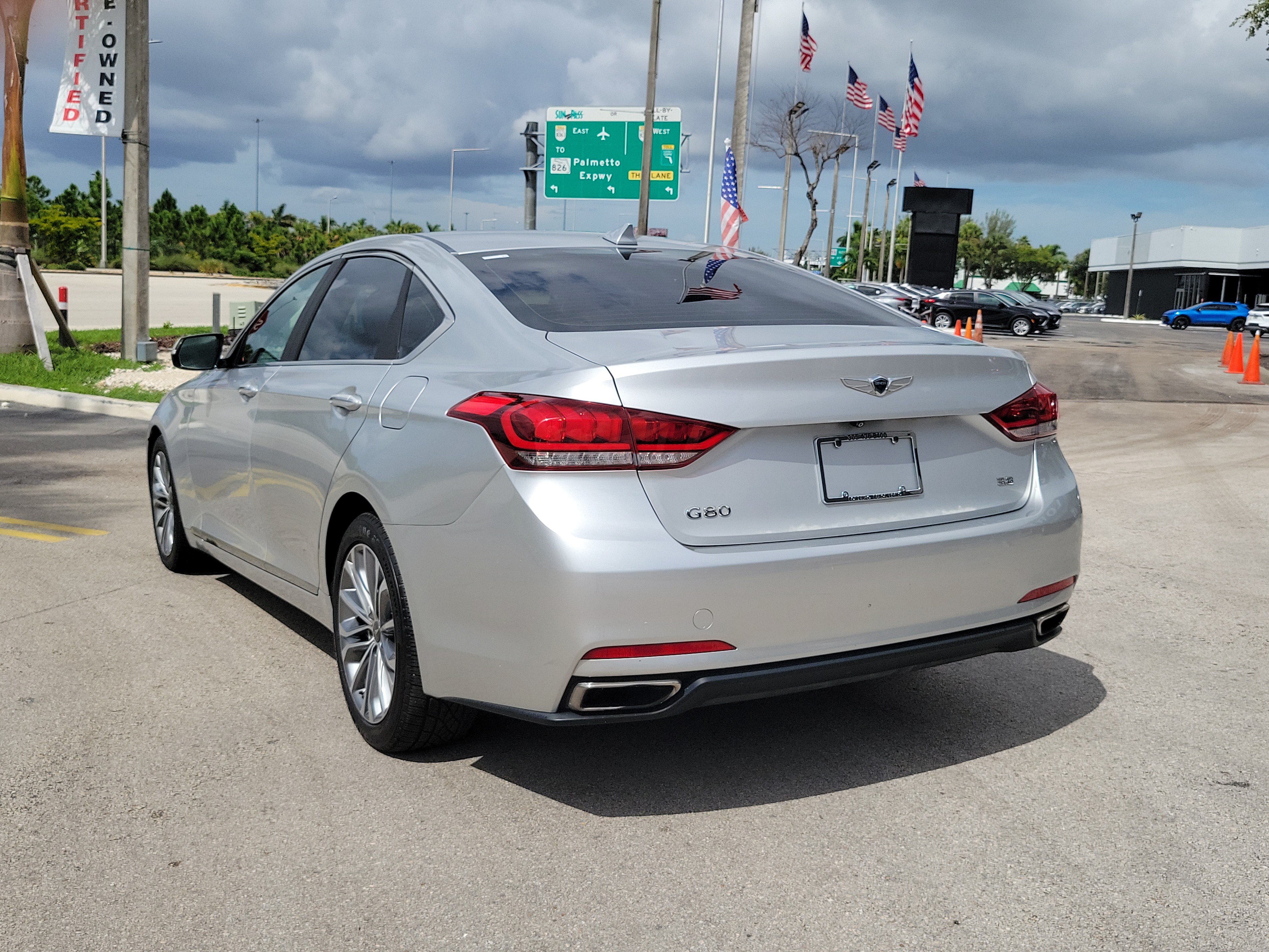 Used 2017 Genesis G80 3.8 RWD image 7