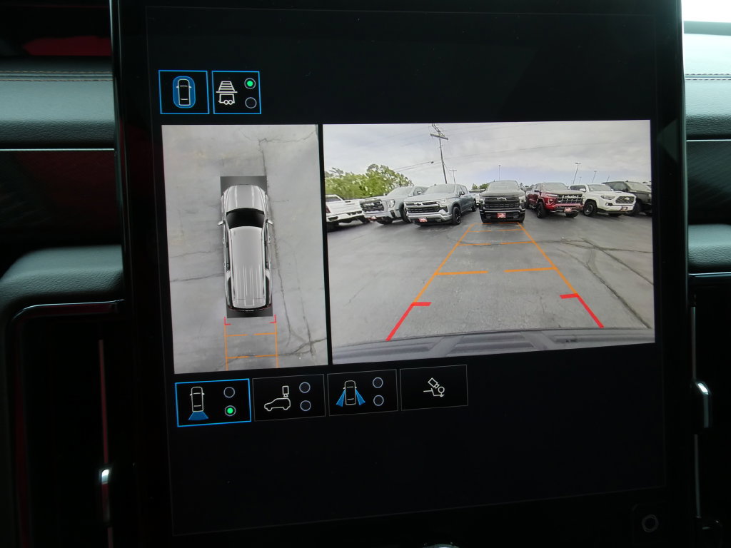 Certified 2025 GMC Yukon XL AT4 w/ AT4 Premium Package AWD/4WD image 37