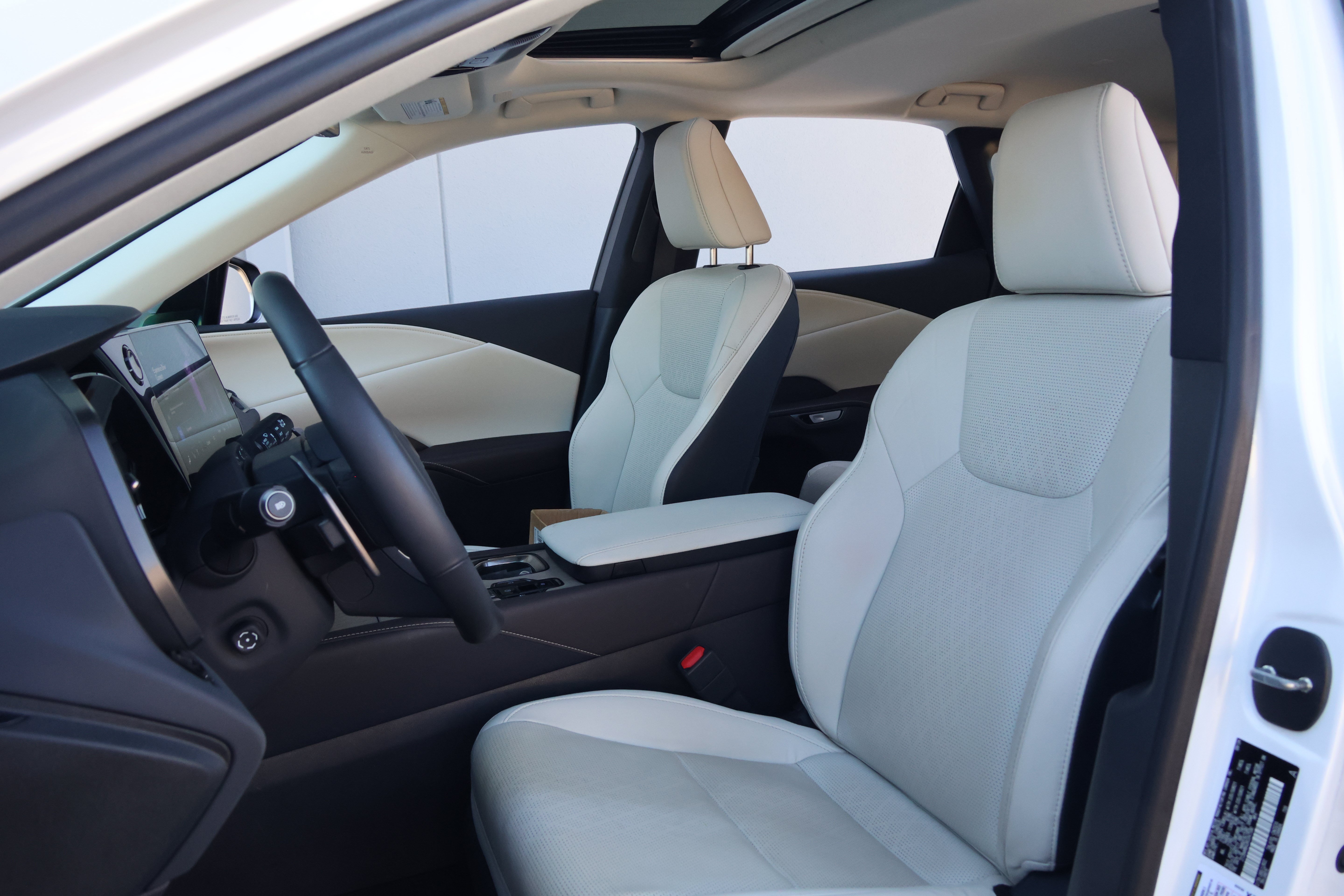 Used 2024 Lexus RX 350 Premium Plus w/ Convenience Package FWD image 34