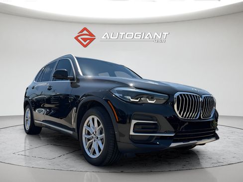 Used 2022 BMW X5 xDrive40i w/ Climate Comfort Package AWD/4WD image 11