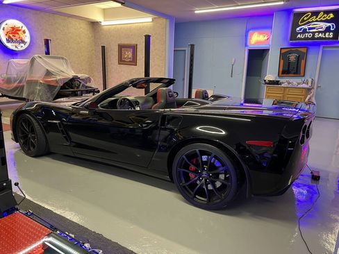 Used 2013 Chevrolet Corvette 427 w/ 1SB Preferred Equipment Group RWD image 4