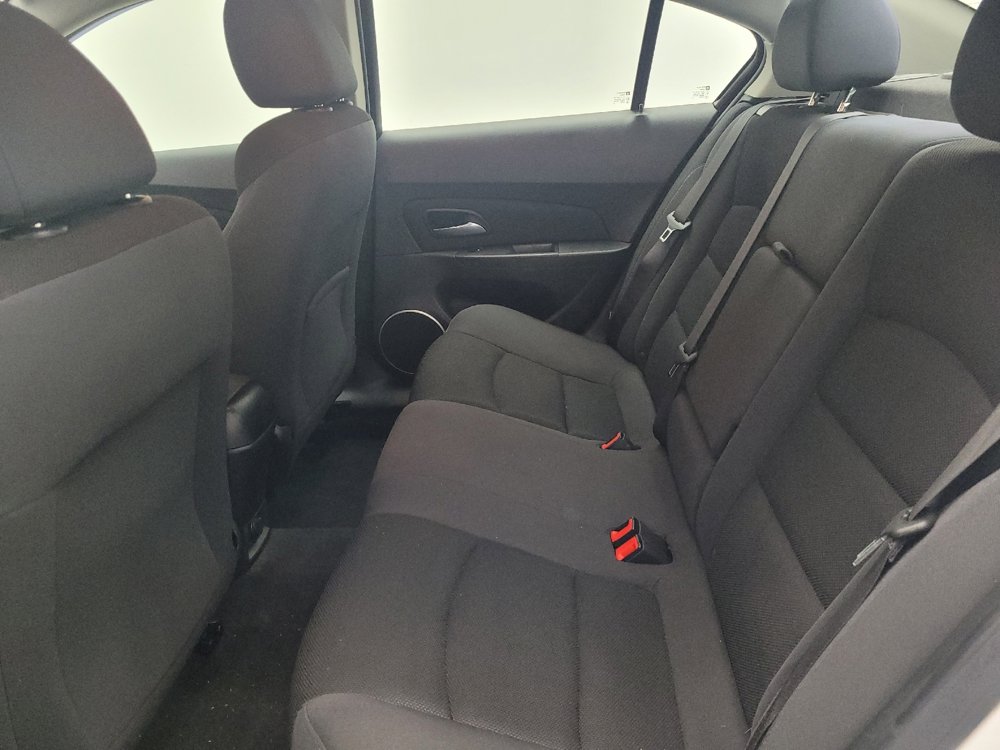 Used 2016 Chevrolet Cruze LT w/ Sun And Sound Package FWD image 18