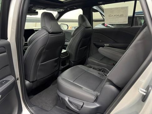 New 2026 Lexus TX 500h AWD w/ Technology Package image 15