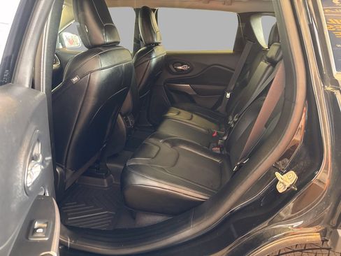 Used 2022 Jeep Cherokee Latitude Lux AWD/4WD image 10