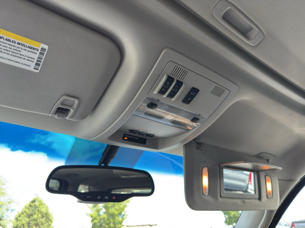 Used 2013 Cadillac Escalade Platinum AWD/4WD image 31