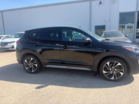 Used 2019 Hyundai Tucson Sport FWD image 4