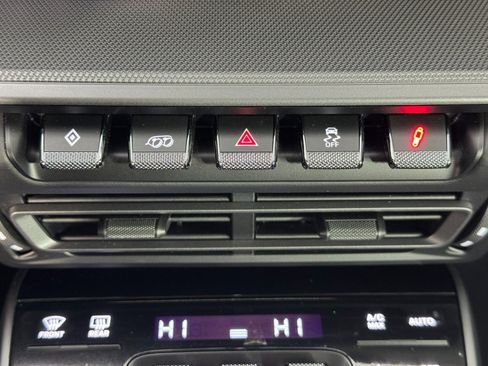 Used 2022 Porsche 911 Carrera S w/ Sport Package image 29