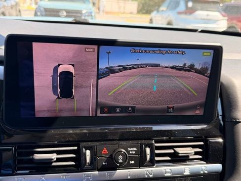 New 2026 Nissan Pathfinder SL image 38