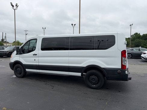 Used 2019 Ford Transit 350 XLT RWD image 13