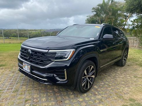 Used 2024 Volkswagen Atlas Cross Sport SEL Premium R-Line AWD/4WD image 3