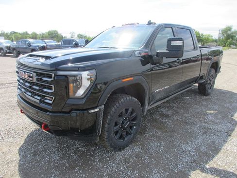 New 2026 GMC Sierra 2500 AT4 w/ AT4 Premium Plus Package AWD/4WD image 11