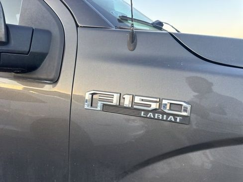 Used 2017 Ford F150 Lariat w/ Equipment Group 501A Mid image 18