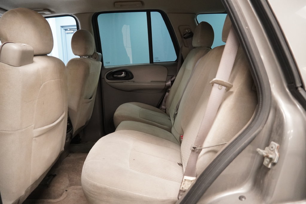 Used 2007 Chevrolet TrailBlazer LS w/ LS Preferred Equipment Group AWD/4WD image 25