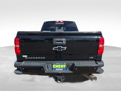 Used 2019 Chevrolet Silverado 2500 LTZ w/ Duramax Plus Package image 4