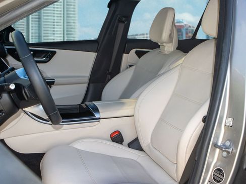 Used 2022 Mercedes-Benz C 300 Sedan w/ Exclusive Trim Package image 16