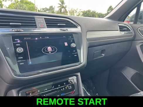 Used 2022 Volkswagen Tiguan SEL R-Line image 12