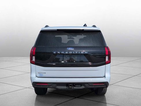 New 2026 Ford Expedition Active RWD image 4