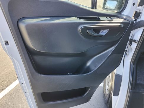 Used 2023 Mercedes-Benz Sprinter 2500 image 26