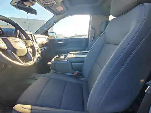 Used 2025 GMC Sierra 1500 Pro w/ Pro Value Package image 4