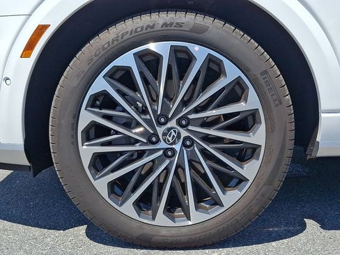 Certified 2026 Hyundai Palisade Calligraphy FWD image 8