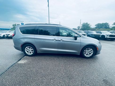 Used 2021 Chrysler Voyager Lxi FWD image 7