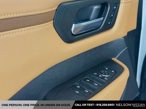 New 2025 Nissan Armada Platinum Reserve image 18