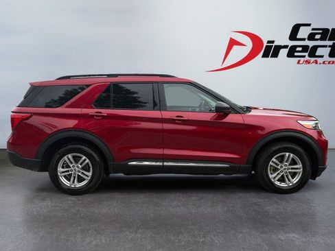Used 2022 Ford Explorer XLT w/ Equipment Group 202A AWD/4WD image 11