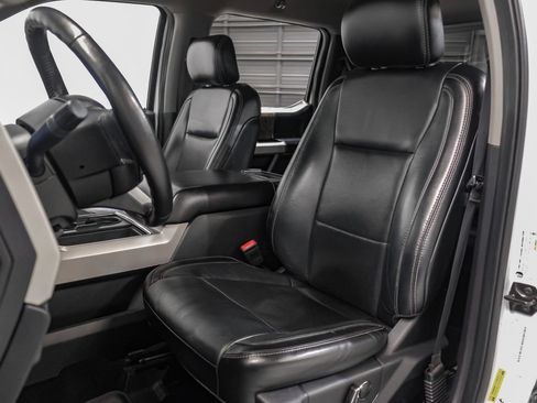 Used 2019 Ford F250 Lariat w/ Lariat Value Package AWD/4WD image 31