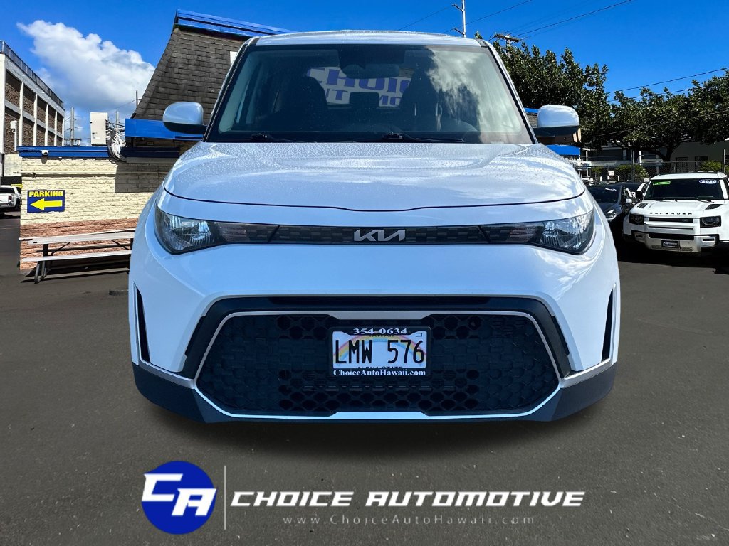 Used 2023 Kia Soul LX w/ LX Technology Package FWD image 11