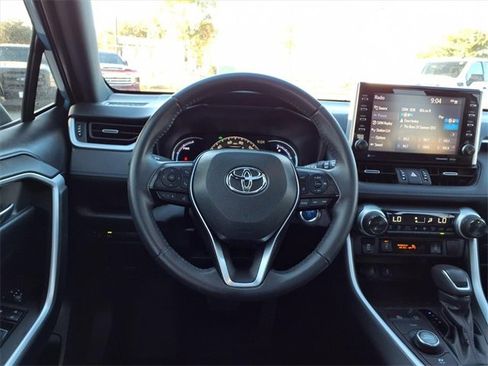Used 2022 Toyota RAV4 XSE image 20