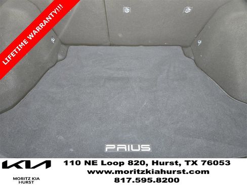 Used 2017 Toyota Prius Four image 32