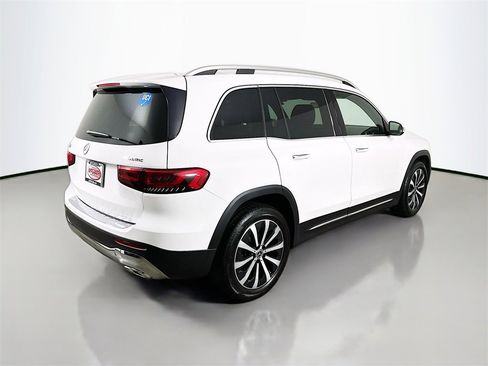 Used 2020 Mercedes-Benz GLB 250 4MATIC image 16