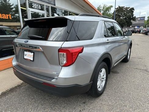 Used 2020 Ford Explorer XLT image 7