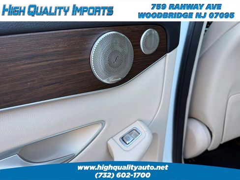 Used 2021 Mercedes-Benz GLC 300 4MATIC w/ Multimedia Package image 51