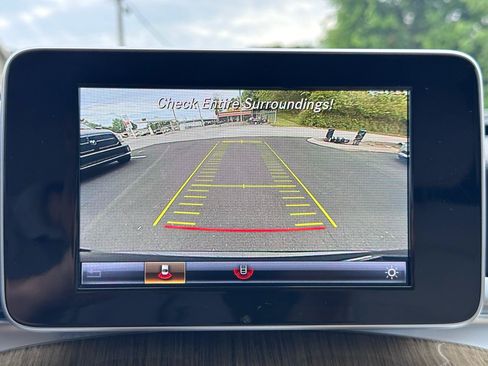 Used 2018 Mercedes-Benz GLC 300 image 32