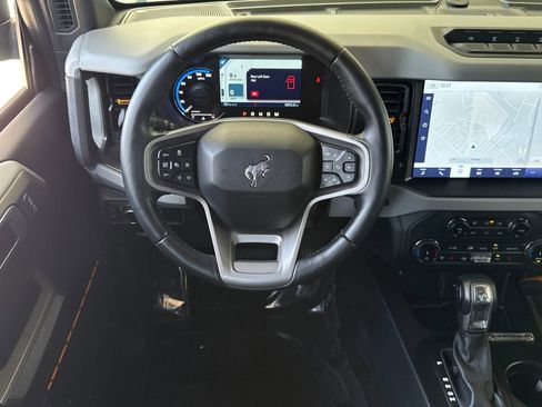 Used 2022 Ford Bronco Badlands AWD/4WD image 17