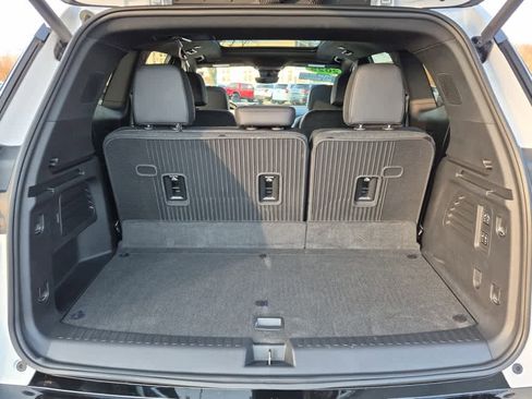 Used 2025 GMC Acadia Denali w/ Super Cruise Package image 23