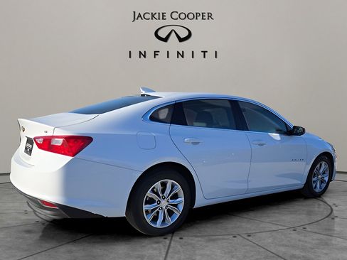 Used 2023 Chevrolet Malibu LT image 5