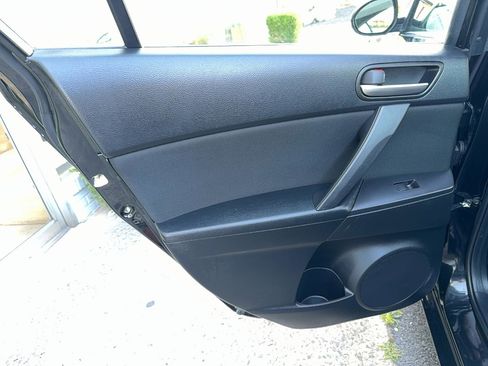Used 2012 MAZDA MAZDA3 i Touring FWD image 14