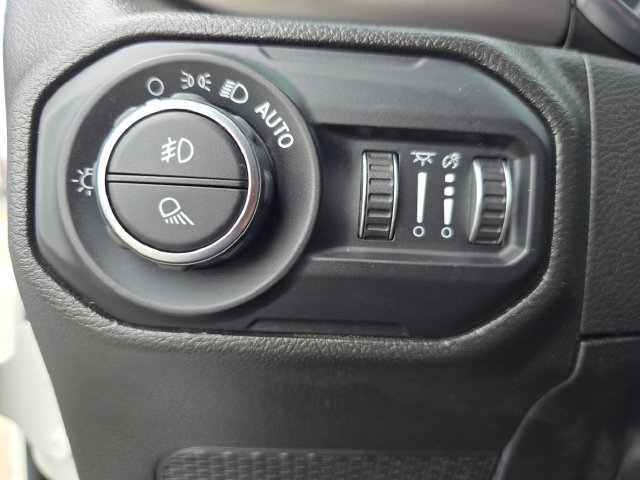 Used 2022 Jeep Gladiator Sport AWD/4WD image 28